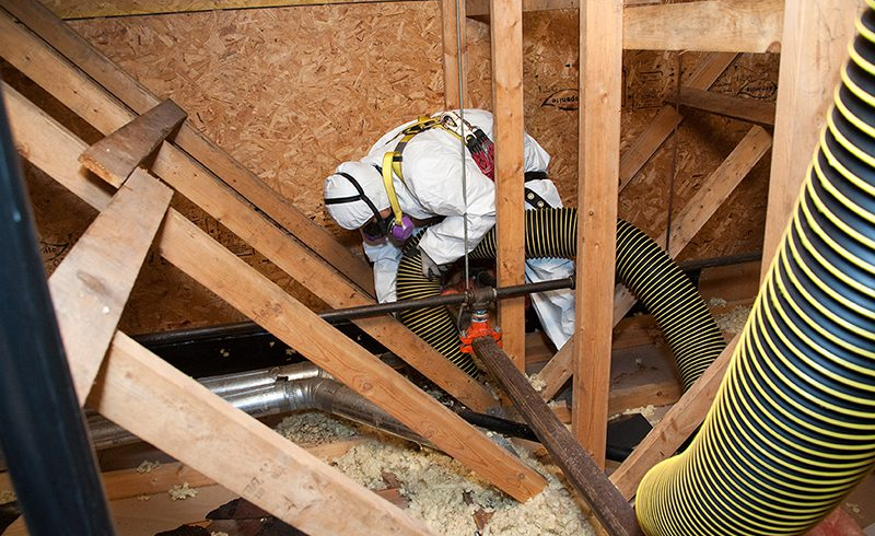 asbestos-insulation-removal