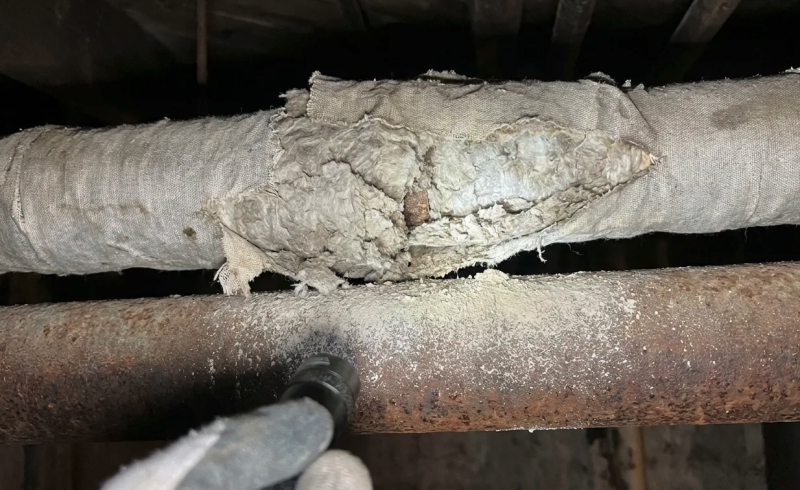 asbestos-pipe-insulation-removal